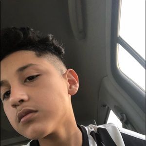 Meet your Posher, Damain